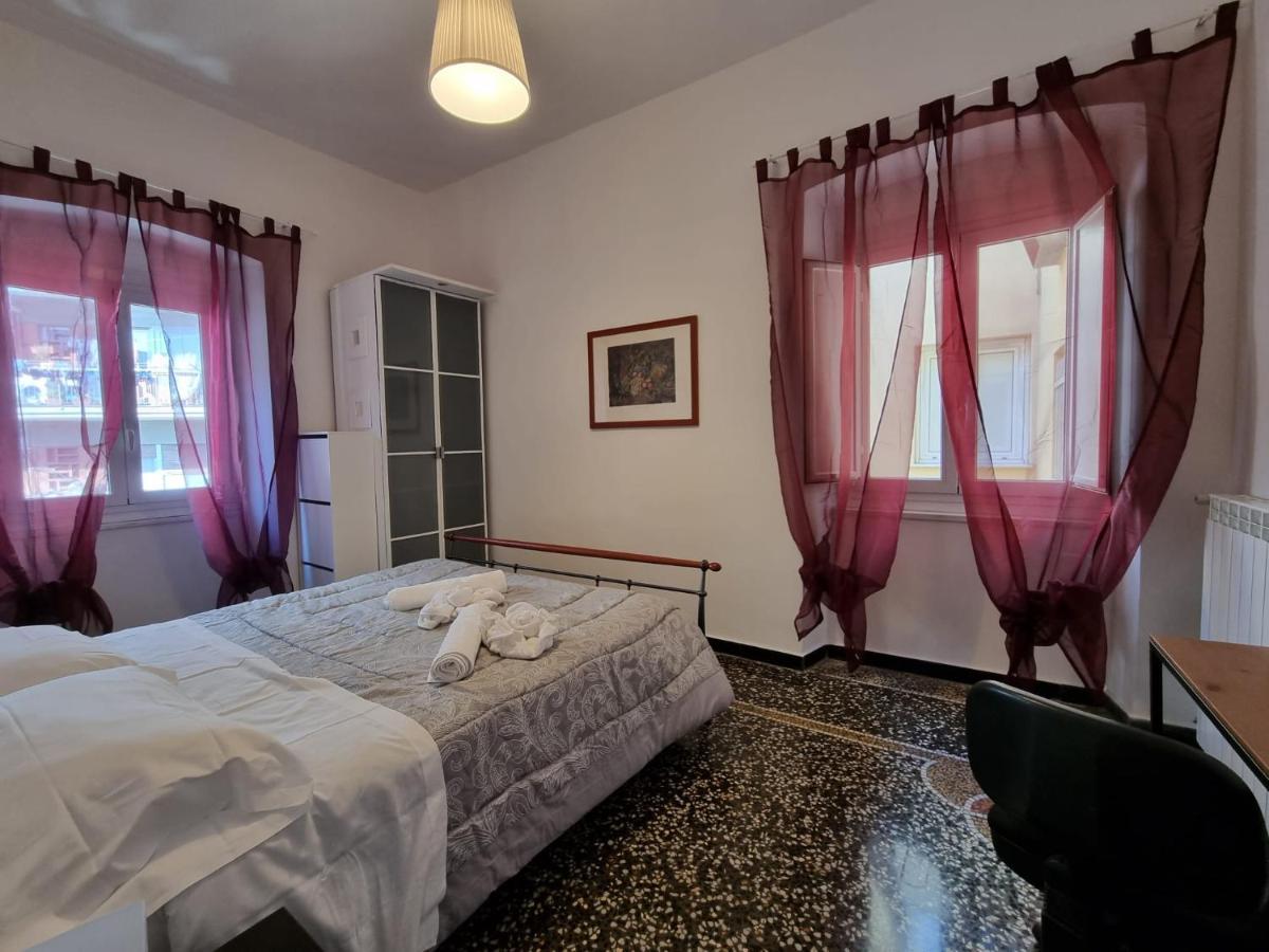 Wow Home 2 - 175 Mq - Posteggio Privato - Davanti Porto Traghetti - Fino A 10 Posti Letto - Balcone Cenova Dış mekan fotoğraf